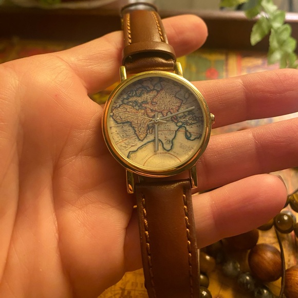 World map wrist watch - Picture 1 of 6